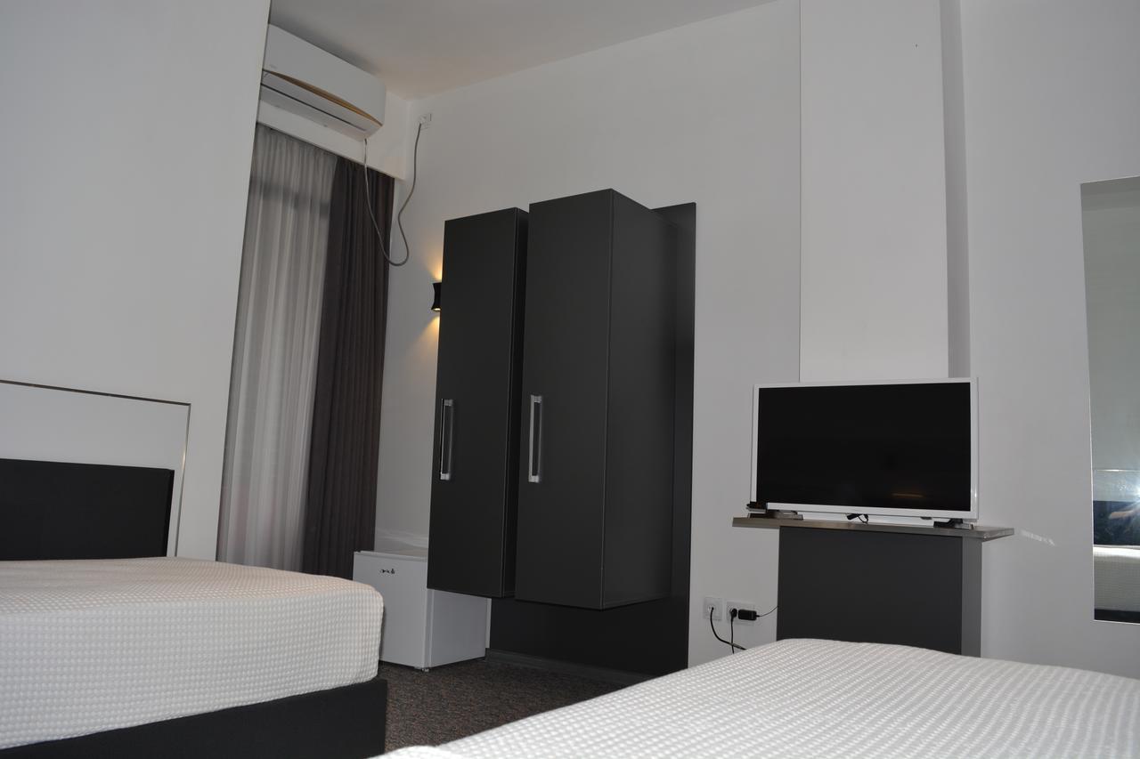 Kent Hotel Kobuleti Exterior foto